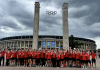 Die deutsche U19-Nationalmannschaft vor dem Olympiastadion in Berlin